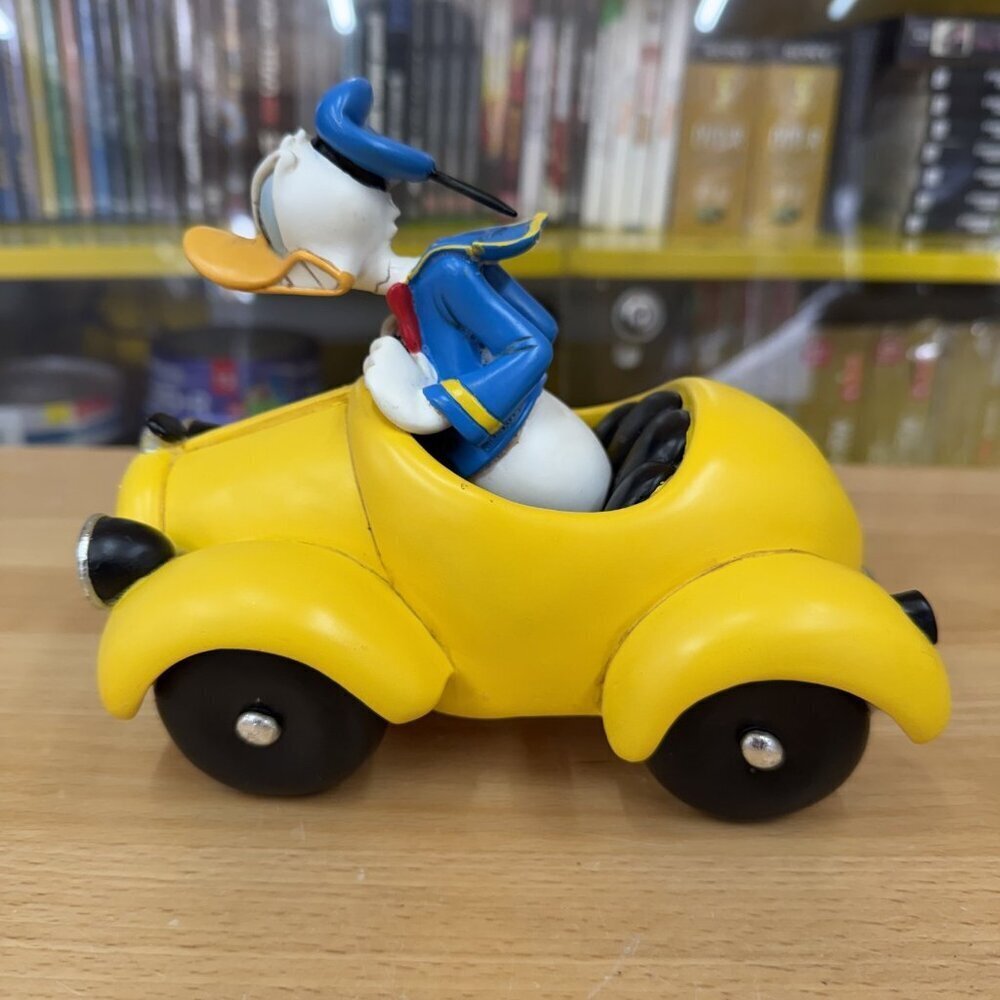 Disney Donald Duck Figure On Yellow Car By Rutten Statue Figurine-RARE READ